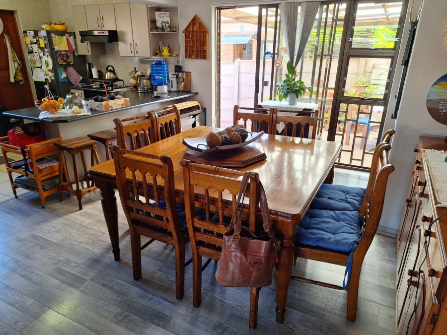 3 Bedroom Property for Sale in Hartenbos Central Western Cape